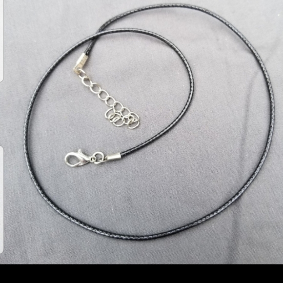 Purple Stichtite wire wrapped titanium color coated copper necklace - Picture 4 of 5